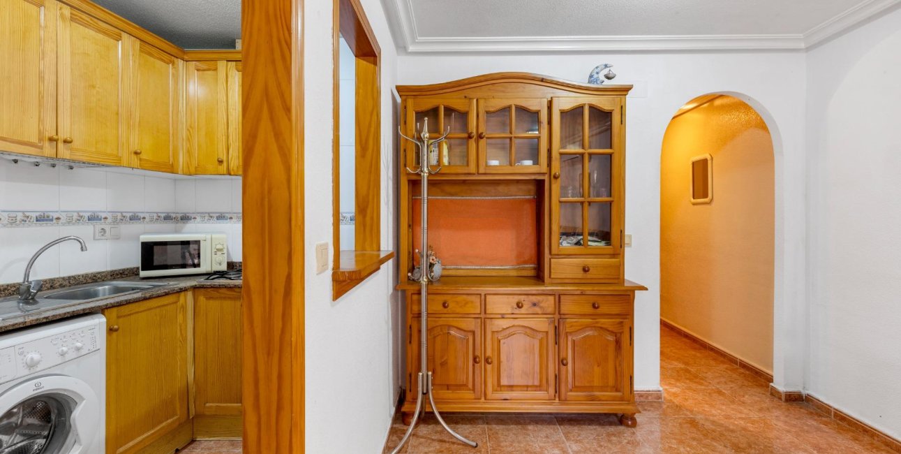 Resale - Apartment / flat -
Torrevieja - Estacion de autobuses