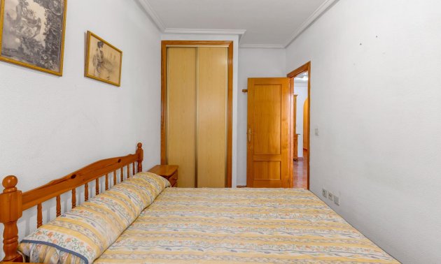 Resale - Apartment / flat -
Torrevieja - Estacion de autobuses