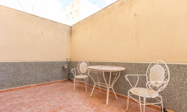 Resale - Apartment / flat -
Torrevieja - Estacion de autobuses