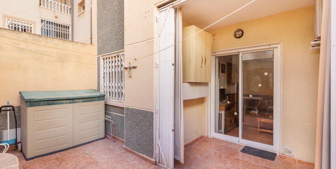 Resale - Apartment / flat -
Torrevieja - Estacion de autobuses