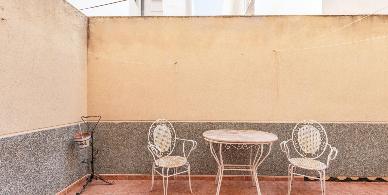 Resale - Apartment / flat -
Torrevieja - Estacion de autobuses