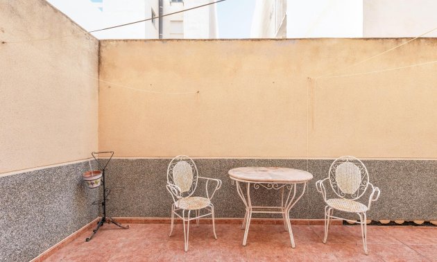 Resale - Apartment / flat -
Torrevieja - Estacion de autobuses