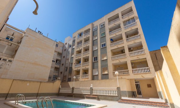 Resale - Apartment / flat -
Torrevieja - Estacion de autobuses