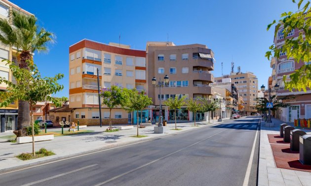 Resale - Apartment / flat -
Guardamar del Segura - Guardamar Centro