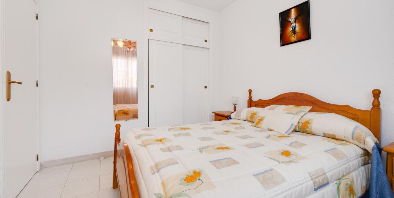 Rynek wtórny - Bungalow -
Torrevieja - La Veleta