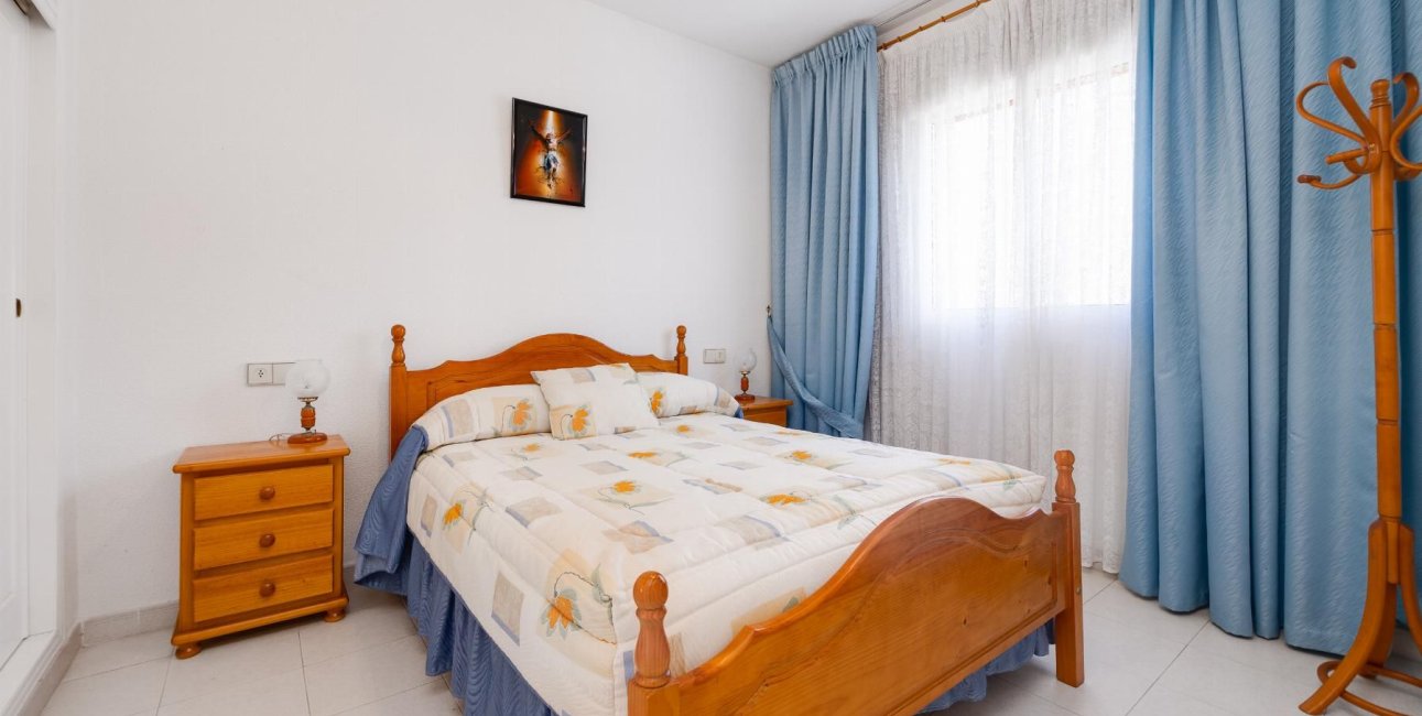 Rynek wtórny - Bungalow -
Torrevieja - La Veleta