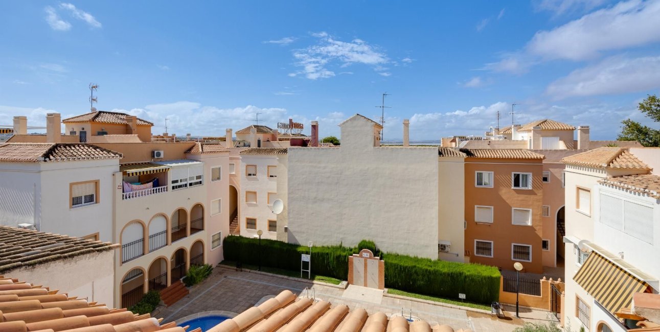 Resale - Bungalow -
Torrevieja - La Veleta