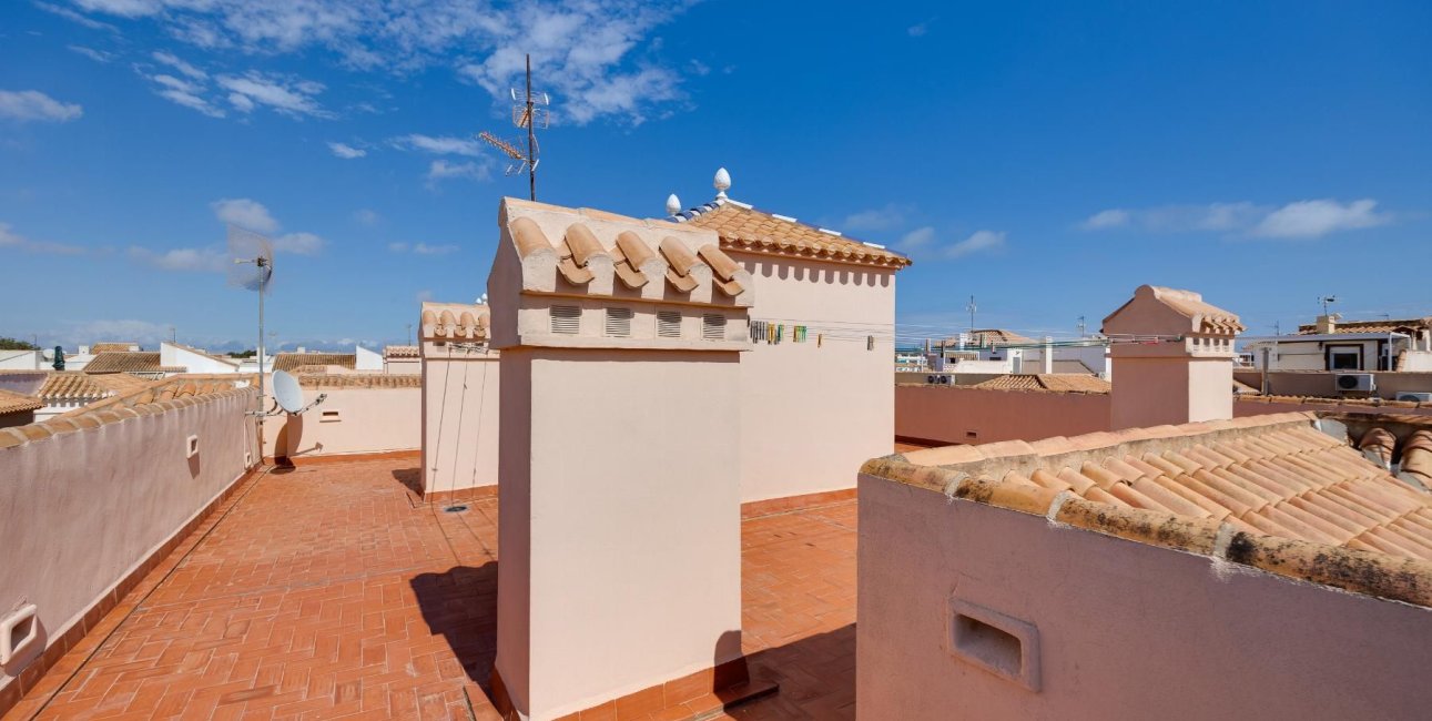 Resale - Bungalow -
Torrevieja - La Veleta