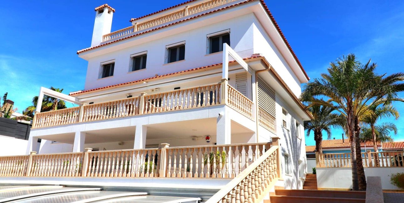Reventa - Villa -
Orihuela Costa - Campoamor