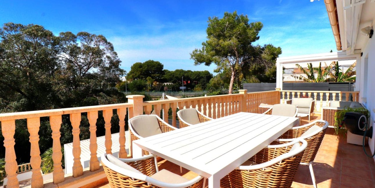 Reventa - Villa -
Orihuela Costa - Campoamor