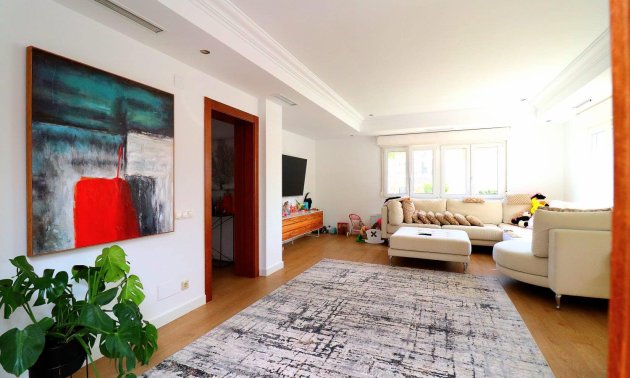 Reventa - Villa -
Orihuela Costa - Campoamor