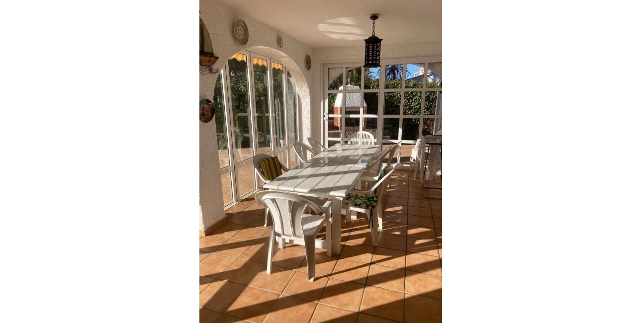 Resale - Villa -
Orihuela Costa - Cabo Roig