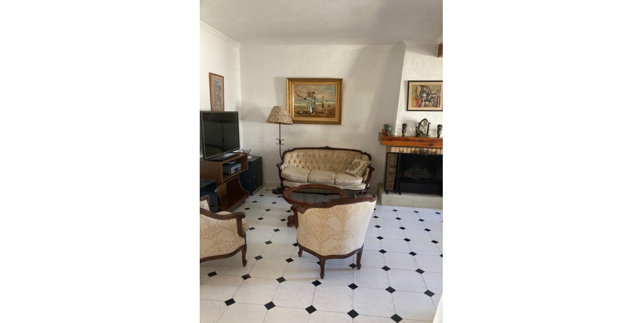 Resale - Villa -
Orihuela Costa - Cabo Roig