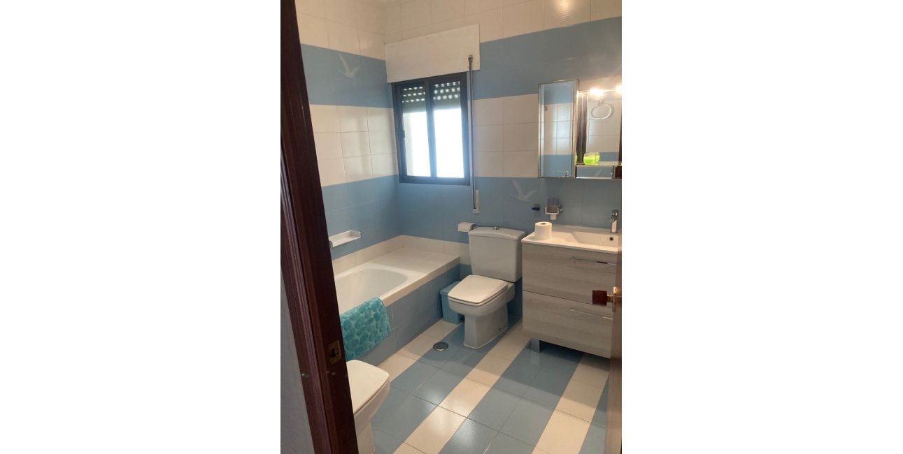 Resale - Villa -
Orihuela Costa - Cabo Roig