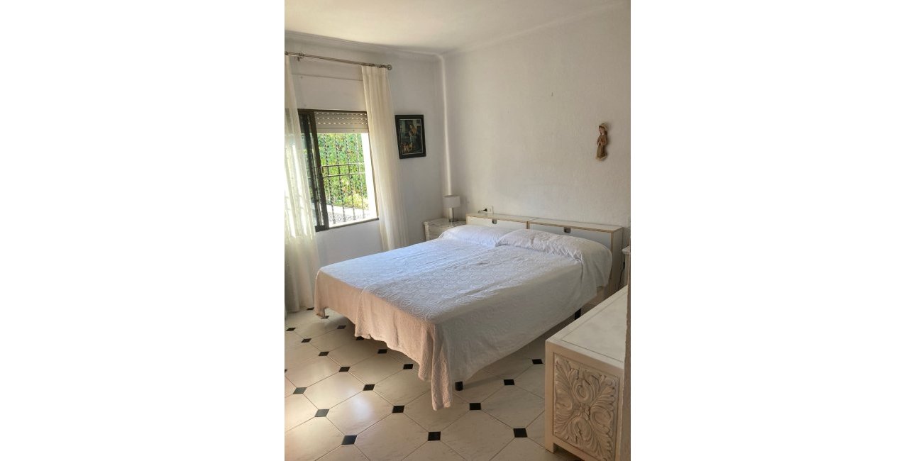 Resale - Villa -
Orihuela Costa - Cabo Roig