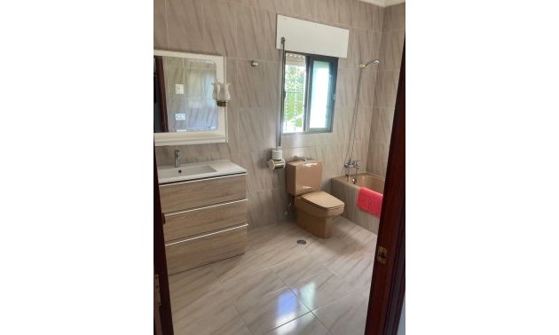 Resale - Villa -
Orihuela Costa - Cabo Roig