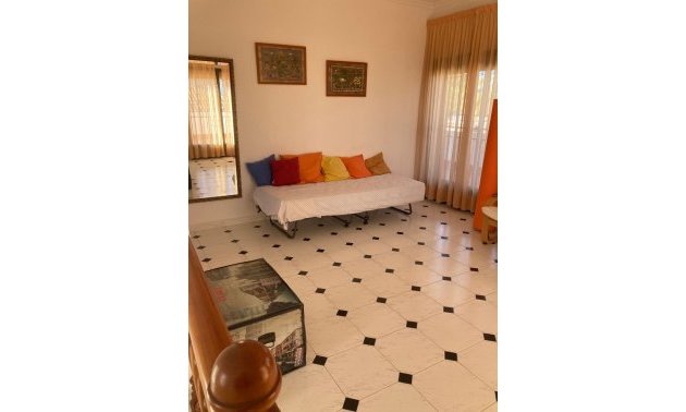 Resale - Villa -
Orihuela Costa - Cabo Roig