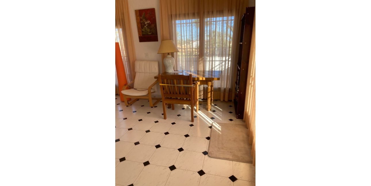 Resale - Villa -
Orihuela Costa - Cabo Roig