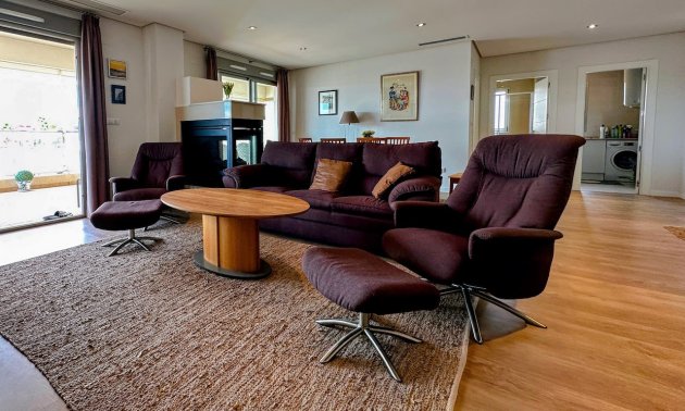 Resale - Apartment / flat -
Orihuela Costa - La Zenia