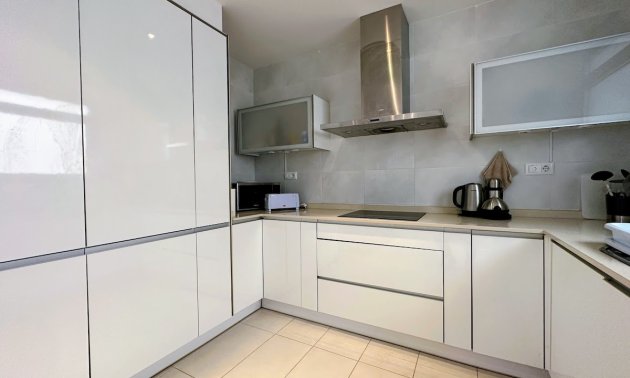 Resale - Apartment / flat -
Orihuela Costa - La Zenia