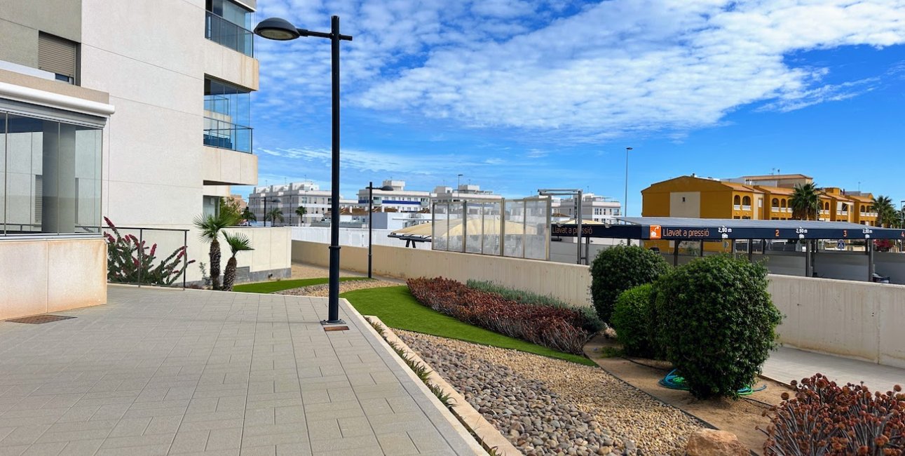 Resale - Apartment / flat -
Orihuela Costa - La Zenia