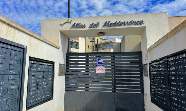 Resale - Apartment / flat -
Orihuela Costa - La Zenia