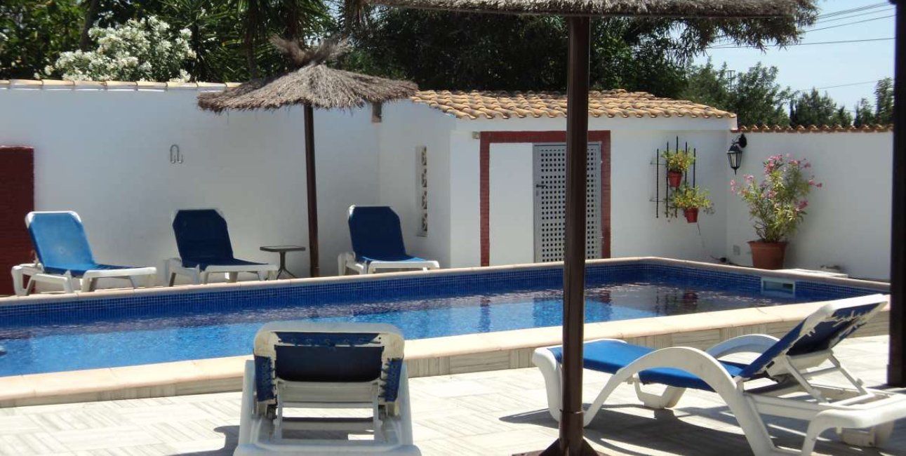 Resale - Villa -
Orihuela Costa - Lomas de Cabo Roig