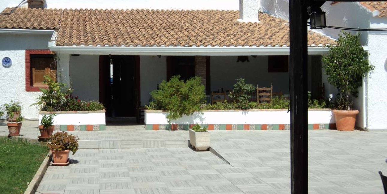 Resale - Villa -
Orihuela Costa - Lomas de Cabo Roig