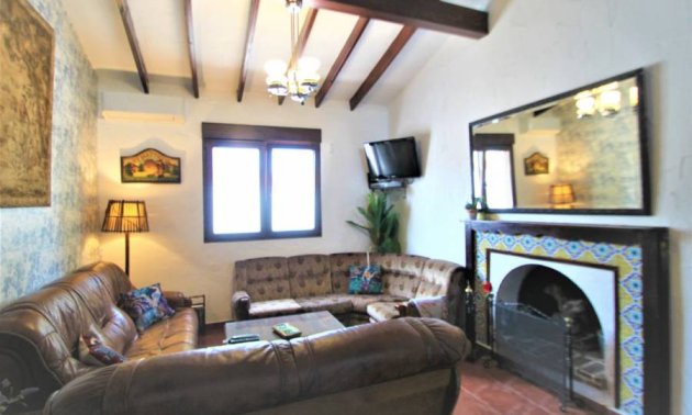 Resale - Villa -
Orihuela Costa - Lomas de Cabo Roig