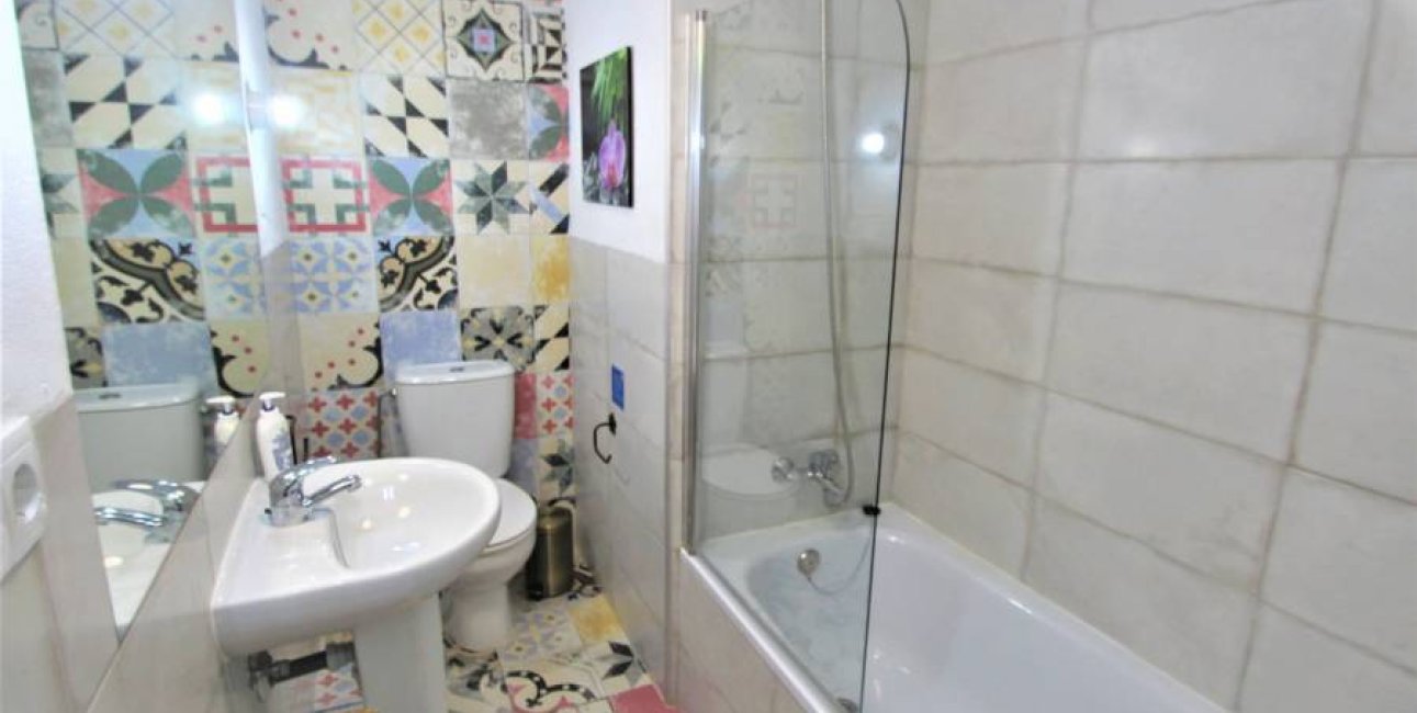 Resale - Villa -
Orihuela Costa - Lomas de Cabo Roig