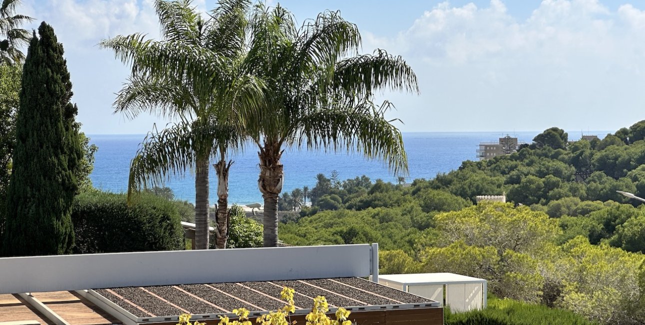 Resale - Villa -
Orihuela Costa - Dehesa de campoamor