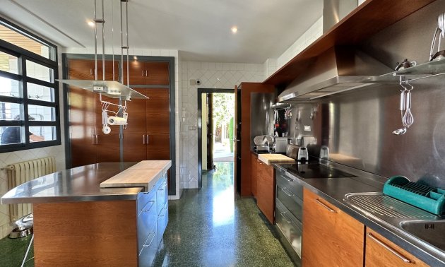 Resale - Villa -
Orihuela Costa - Dehesa de campoamor