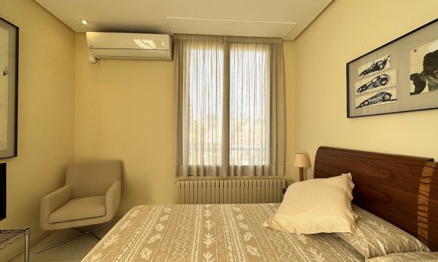 Resale - Villa -
Orihuela Costa - Dehesa de campoamor