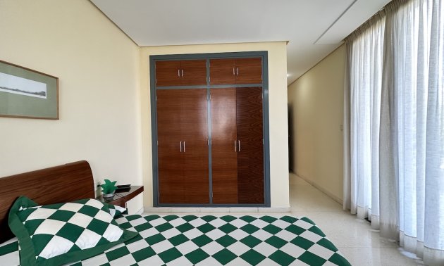 Resale - Villa -
Orihuela Costa - Dehesa de campoamor