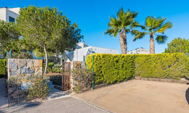 Resale - Villa -
Orihuela Costa - Las Colinas golf
