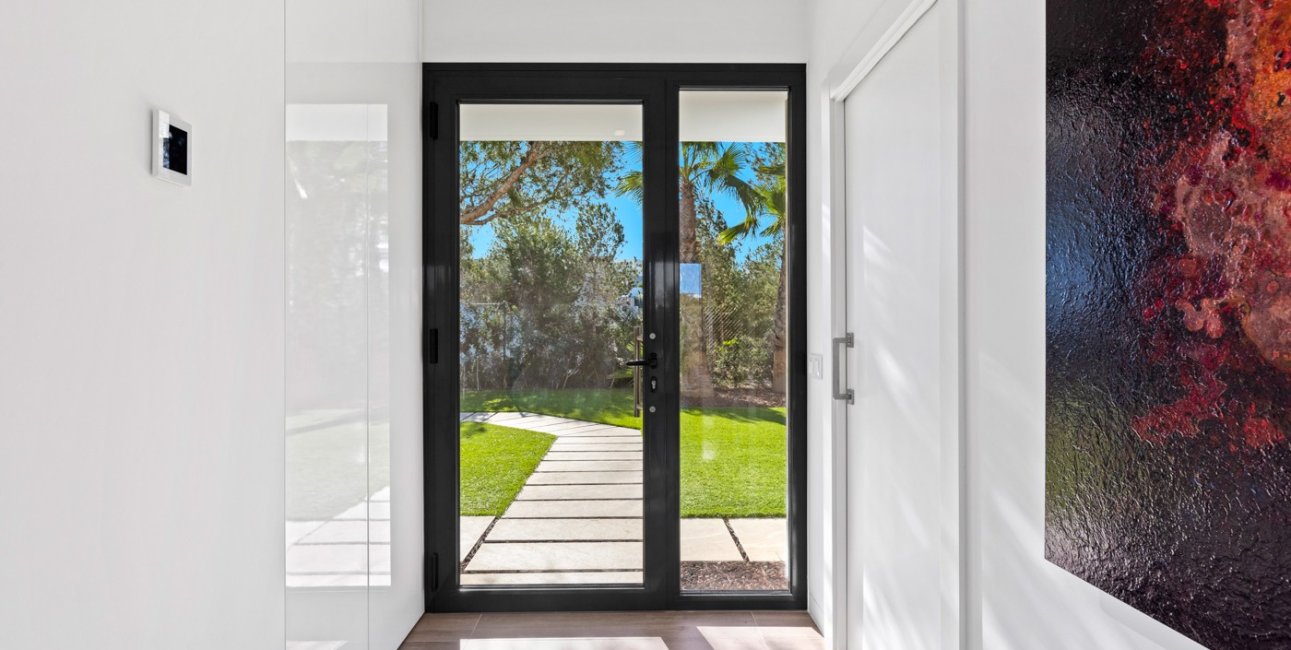 Resale - Villa -
Orihuela Costa - Las Colinas golf