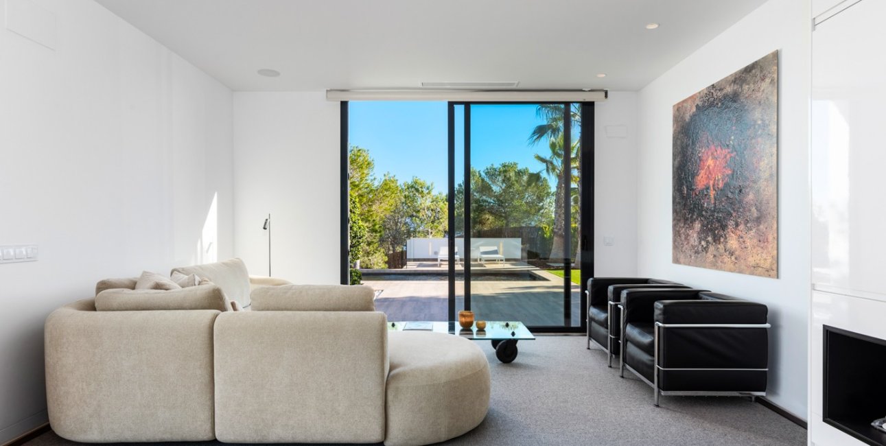 Resale - Villa -
Orihuela Costa - Las Colinas golf