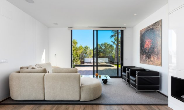 Resale - Villa -
Orihuela Costa - Las Colinas golf