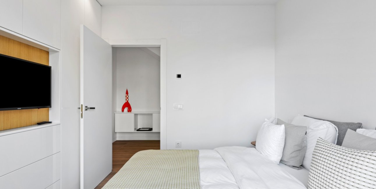 Resale - Villa -
Orihuela Costa - Las Colinas golf