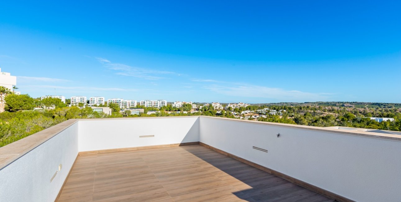 Resale - Villa -
Orihuela Costa - Las Colinas golf