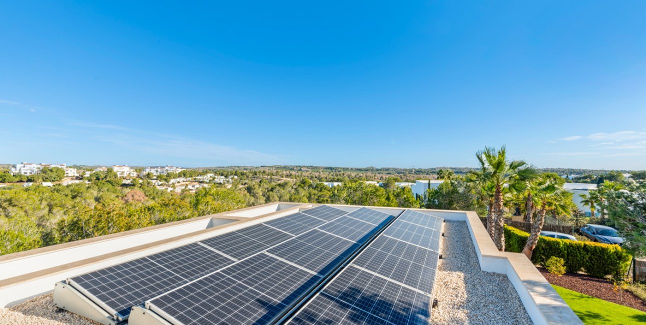 Resale - Villa -
Orihuela Costa - Las Colinas golf