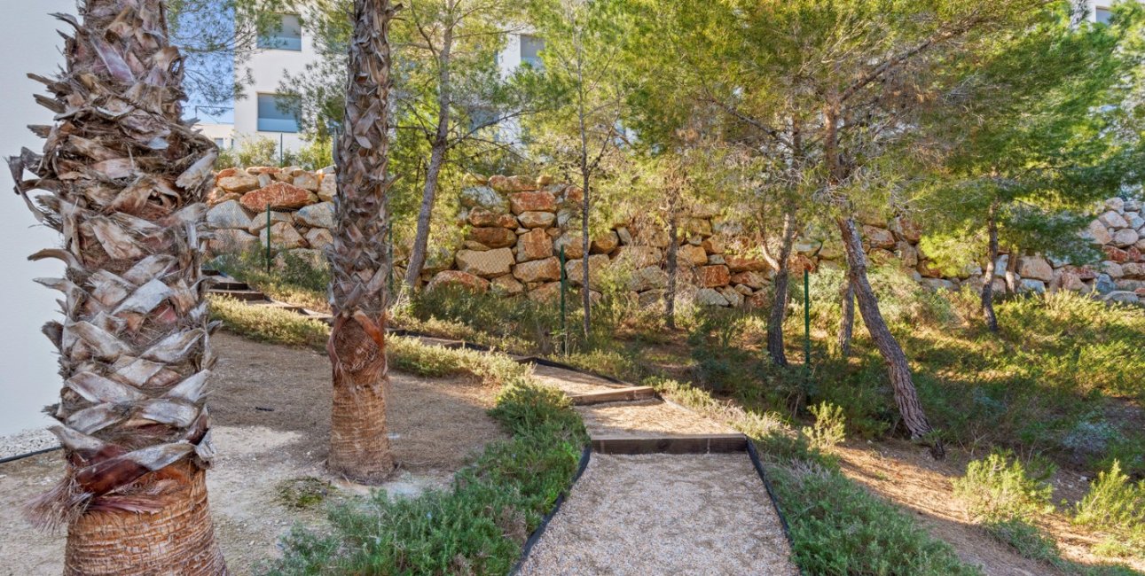 Resale - Villa -
Orihuela Costa - Las Colinas golf