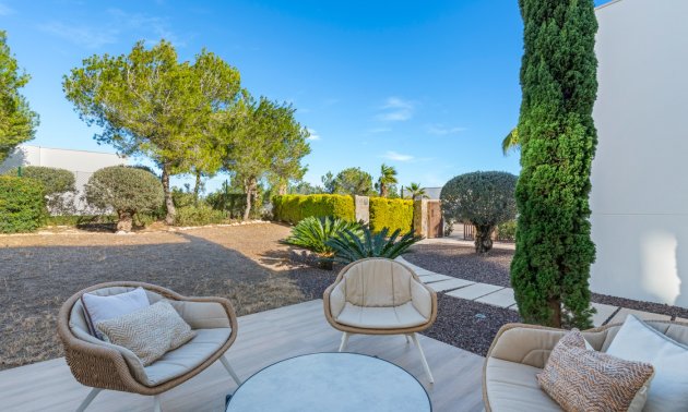 Reventa - Villa -
Orihuela Costa - Las Colinas golf