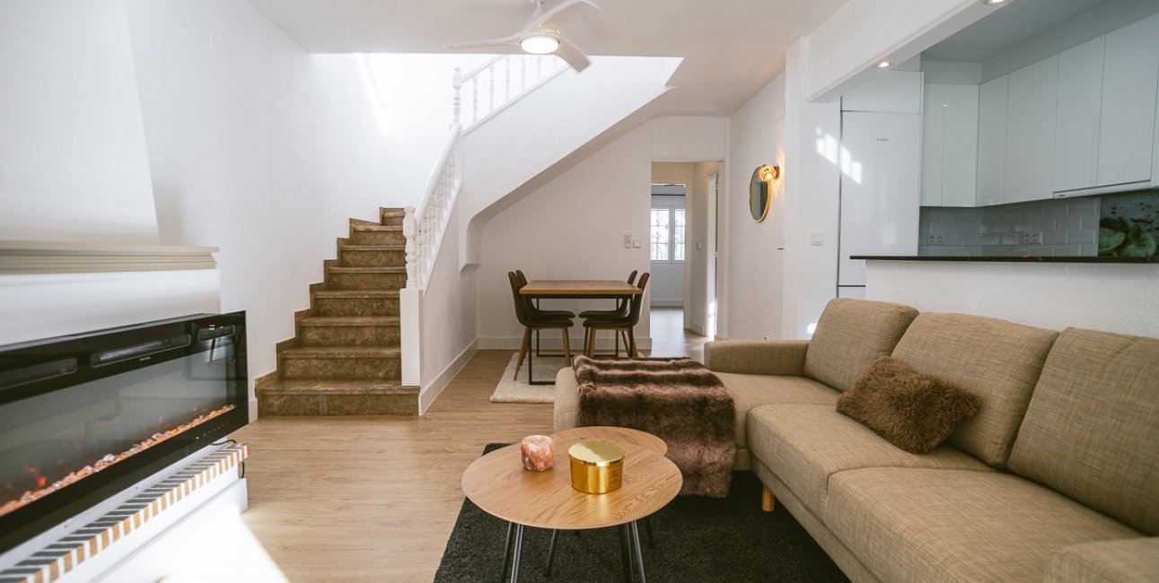 Resale - Villa -
Orihuela Costa - Villamartín