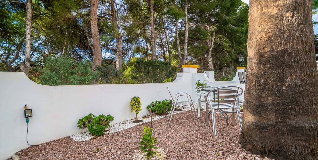 Resale - Villa -
Orihuela Costa - Villamartín
