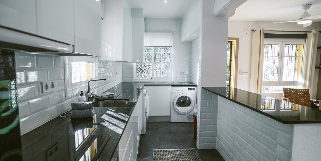 Resale - Villa -
Orihuela Costa - Villamartín