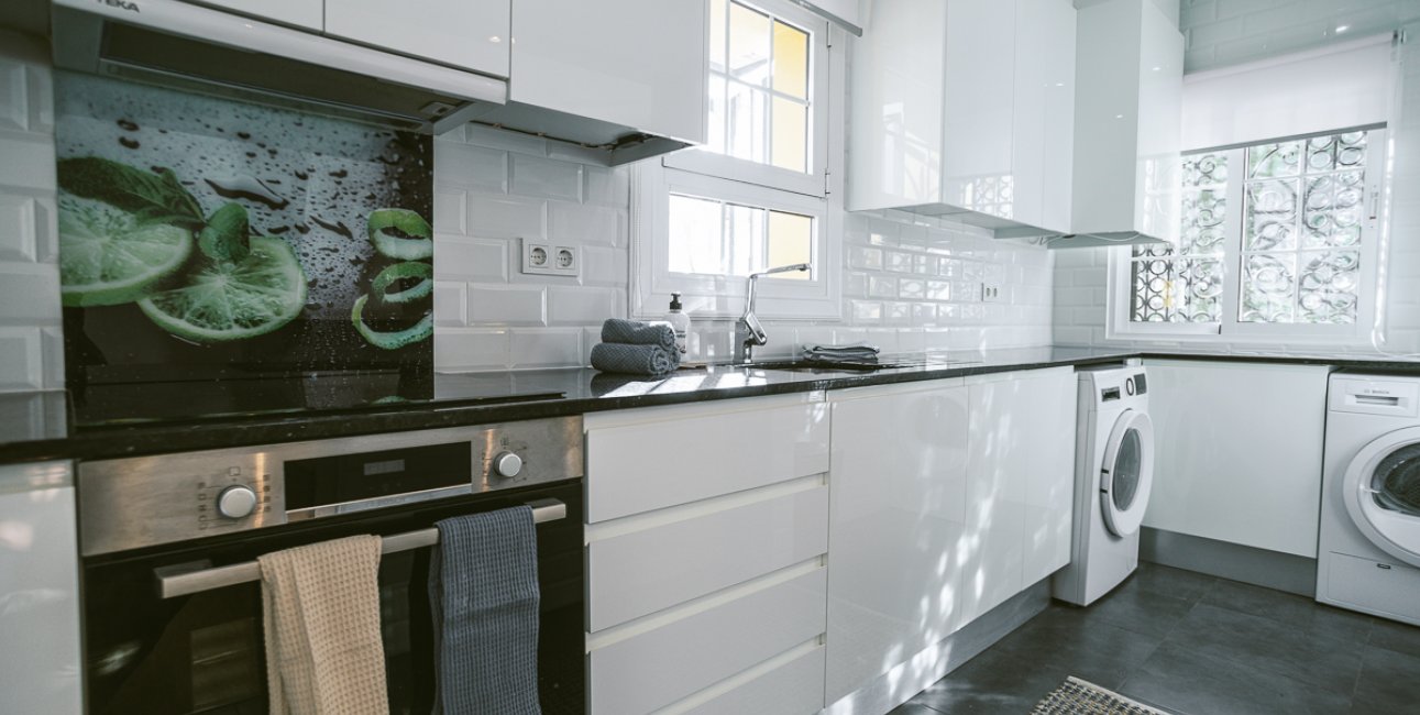 Resale - Villa -
Orihuela Costa - Villamartín