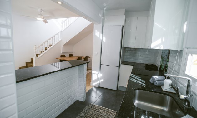 Resale - Villa -
Orihuela Costa - Villamartín