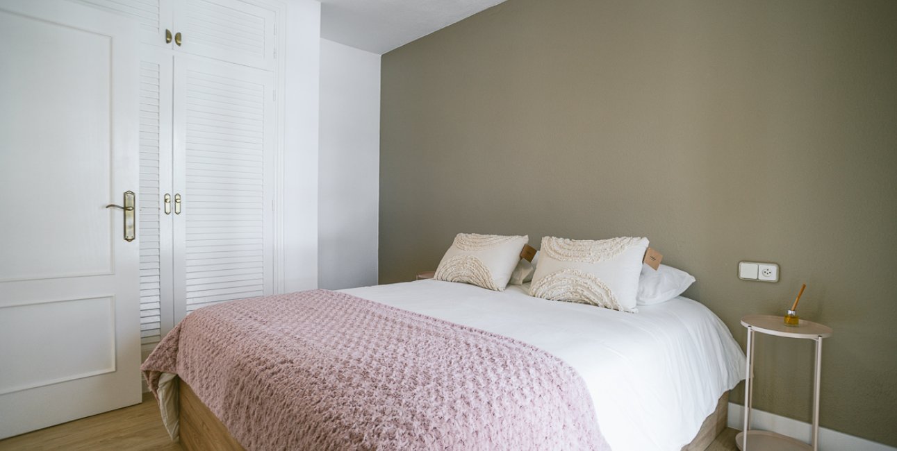 Resale - Villa -
Orihuela Costa - Villamartín