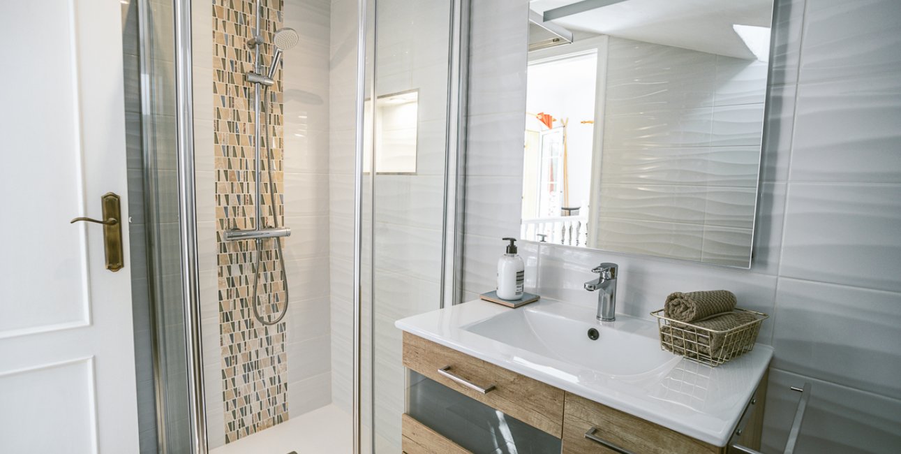 Resale - Villa -
Orihuela Costa - Villamartín